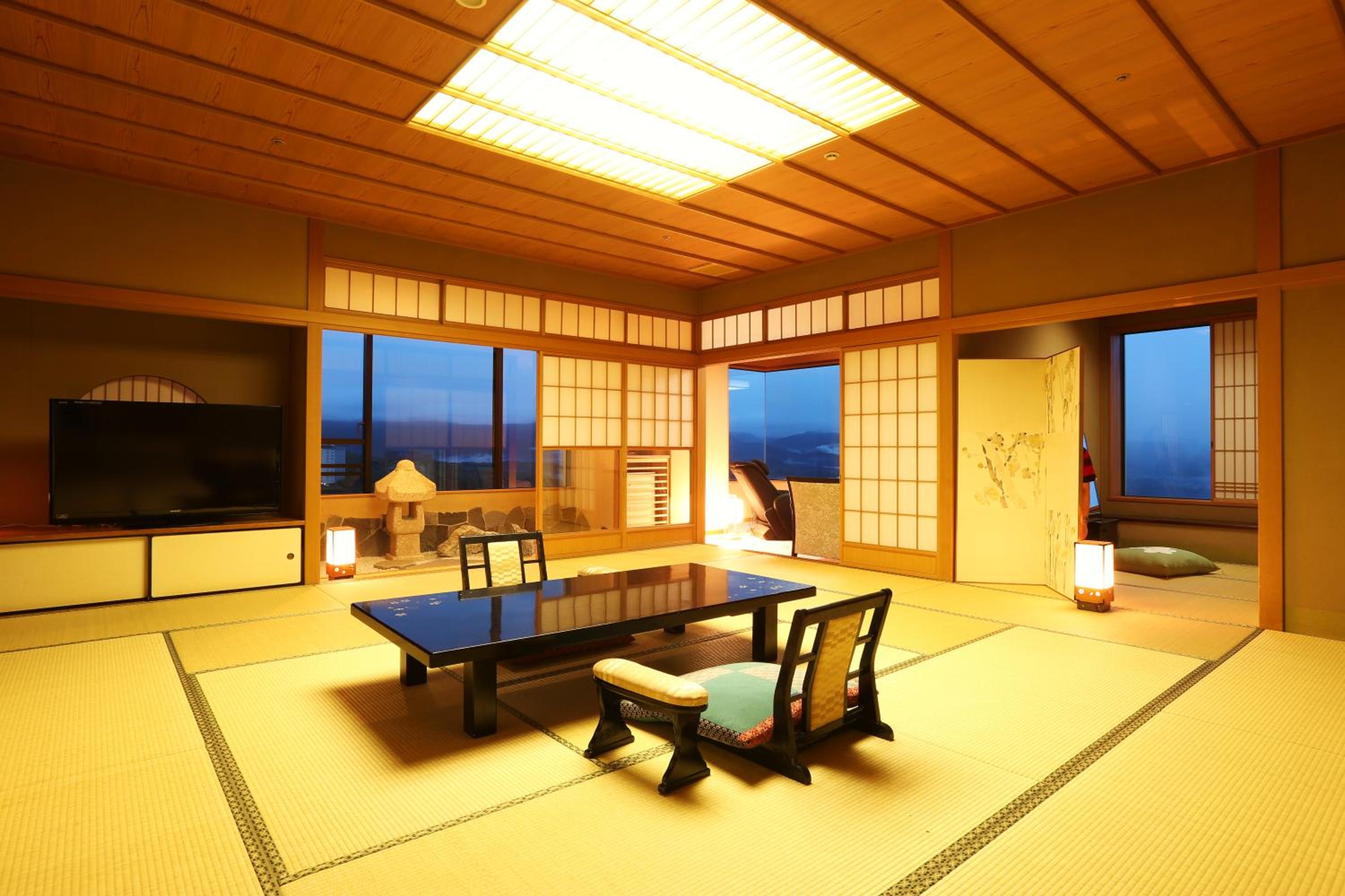 Suite with Mountain View photo 1