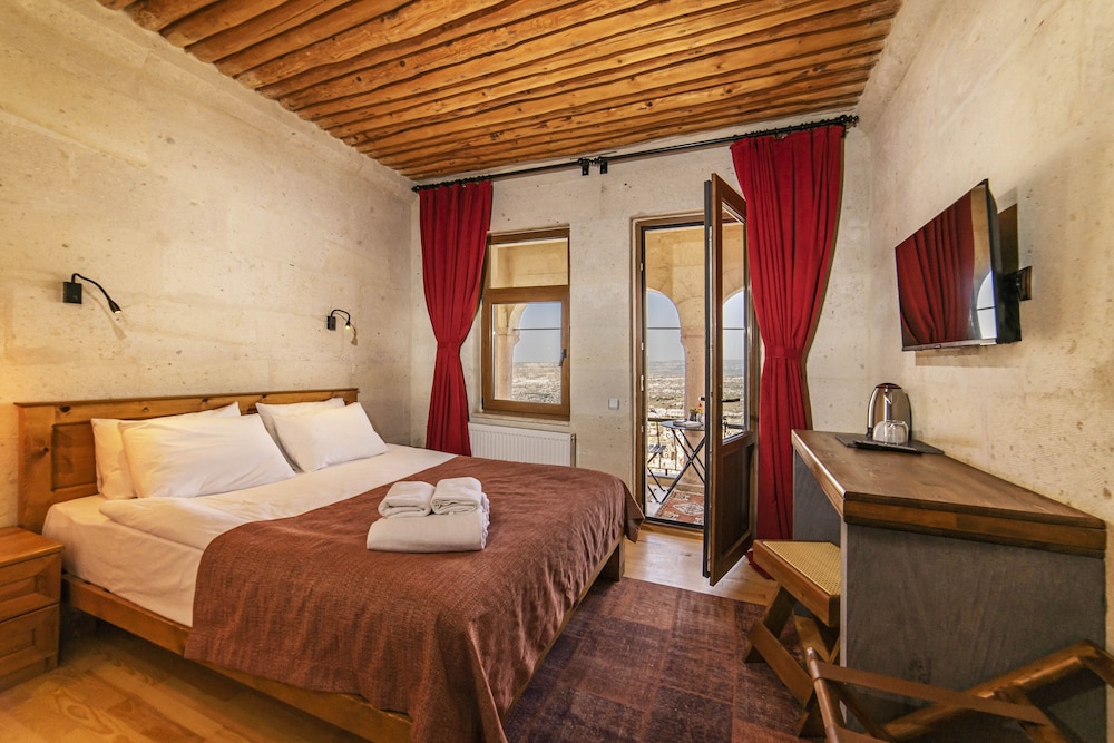 Panoramic Double Room, Balcony, Valley View - Photo 1