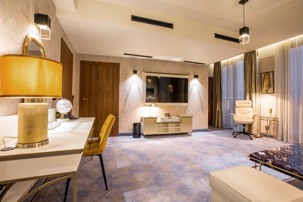 Penthouse - Photo 6