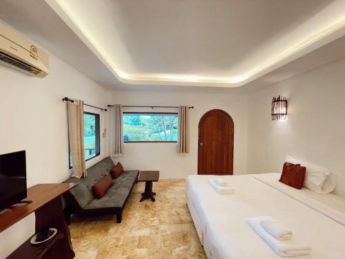 Double Room with Mountain View - Photo 17