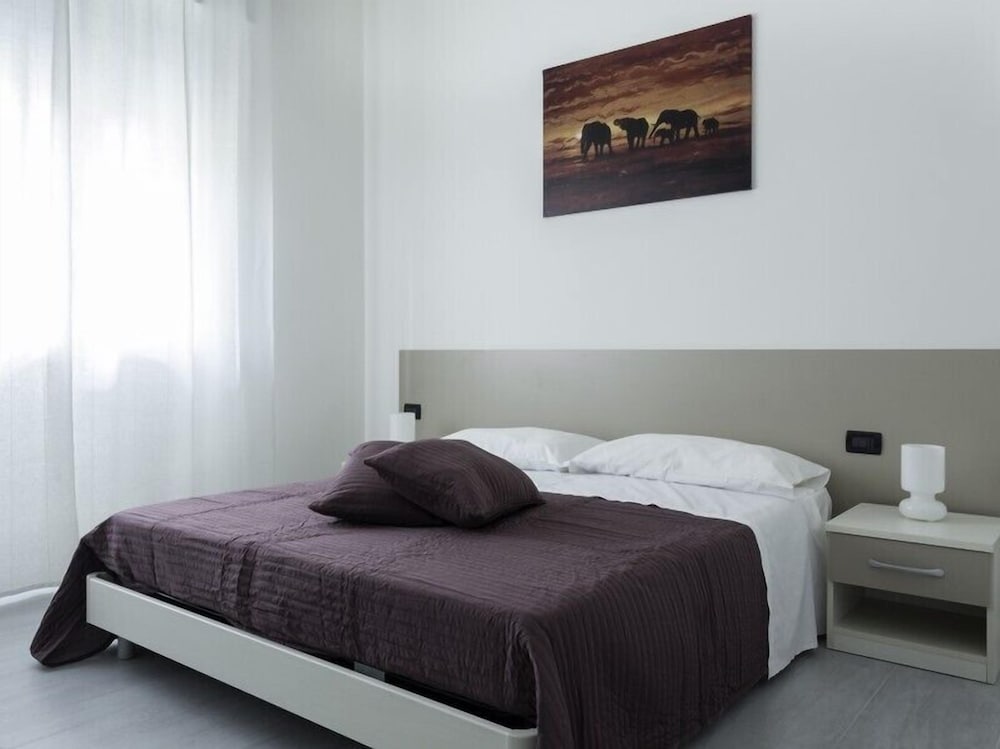 Standard Double Room photo 3