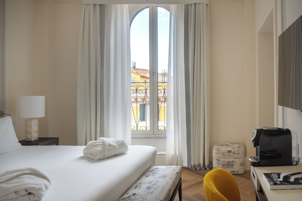 Suite Familiare Con 1 Letto Matrimoniale, 1 Matrimoniale O 2 Singoli, 1 Divano Letto thumbnail 5