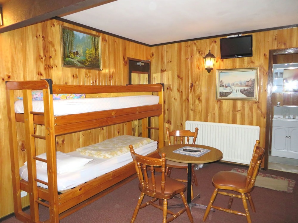 6 Share Room photo 2