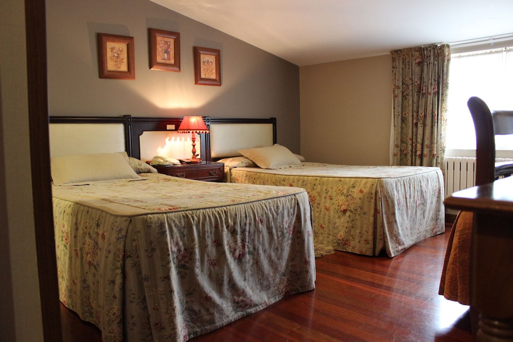 Habitación Doble o con Dos Camas