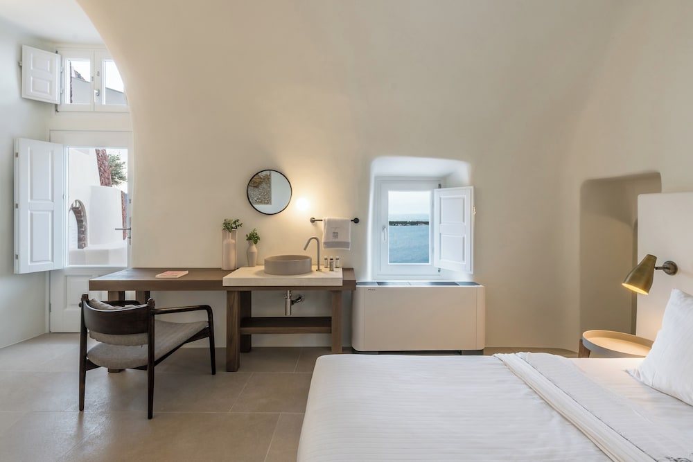 Suite, Private Pool (Marine Cave Pool with Sunset View) - Photo 4
