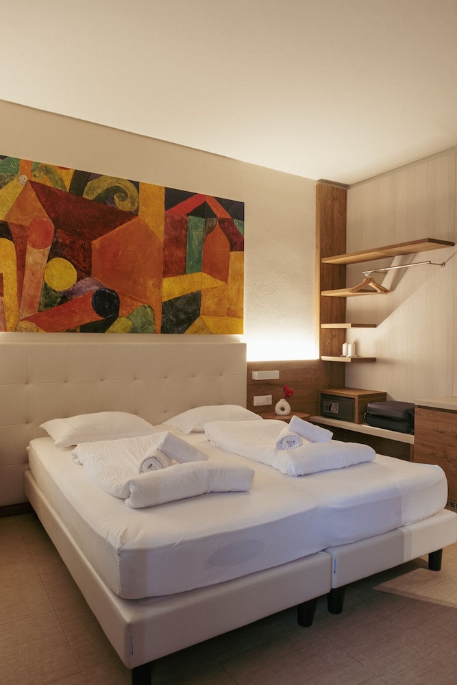 Economy Double Room photo 1
