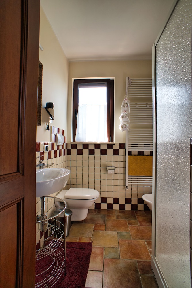 Quadruple Room - Photo 3