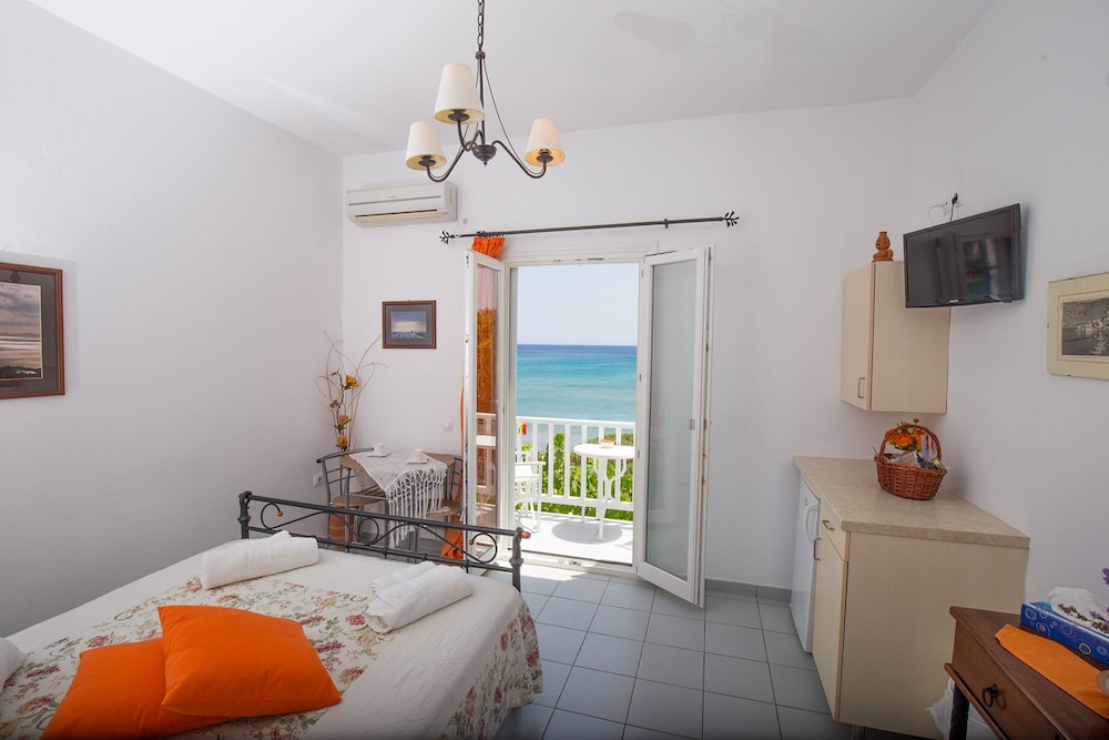 Double with sea view photo 2