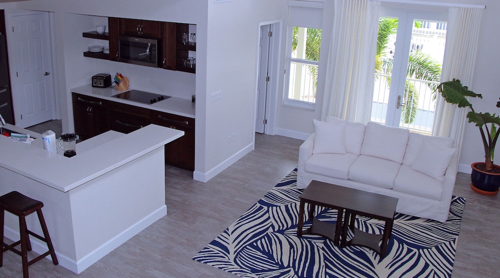 Romantic Villa, 1 Bedroom, Kitchen, Garden Area, photo 6