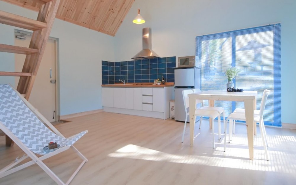 Room (Stella 6 (Duplex Unshared House)) photo 3