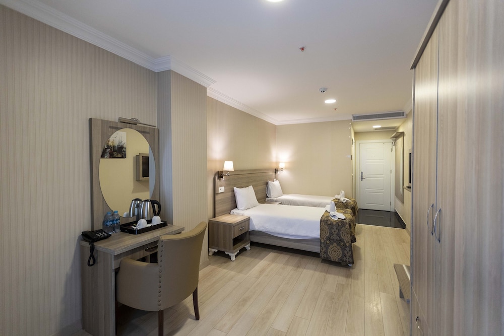Standard Twin Room photo 3