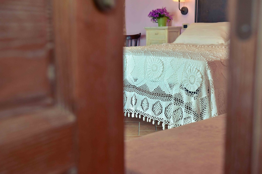 Deluxe Double or Twin Room photo 2