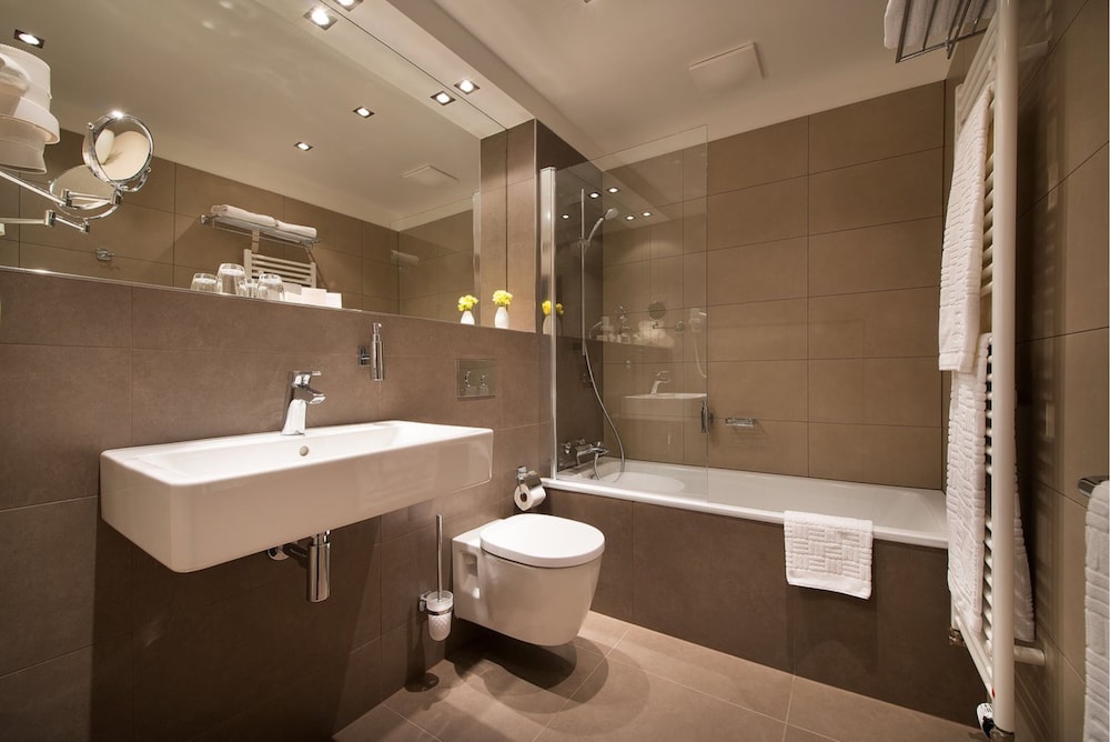 Standard Single Room thumbnail 5