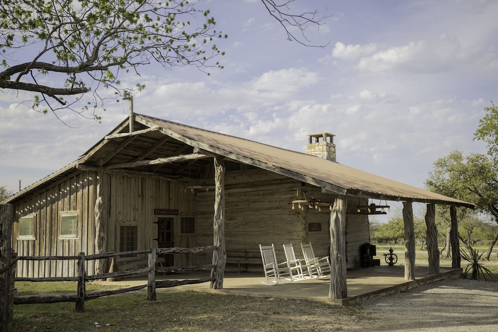 Classic Cabin photo 2