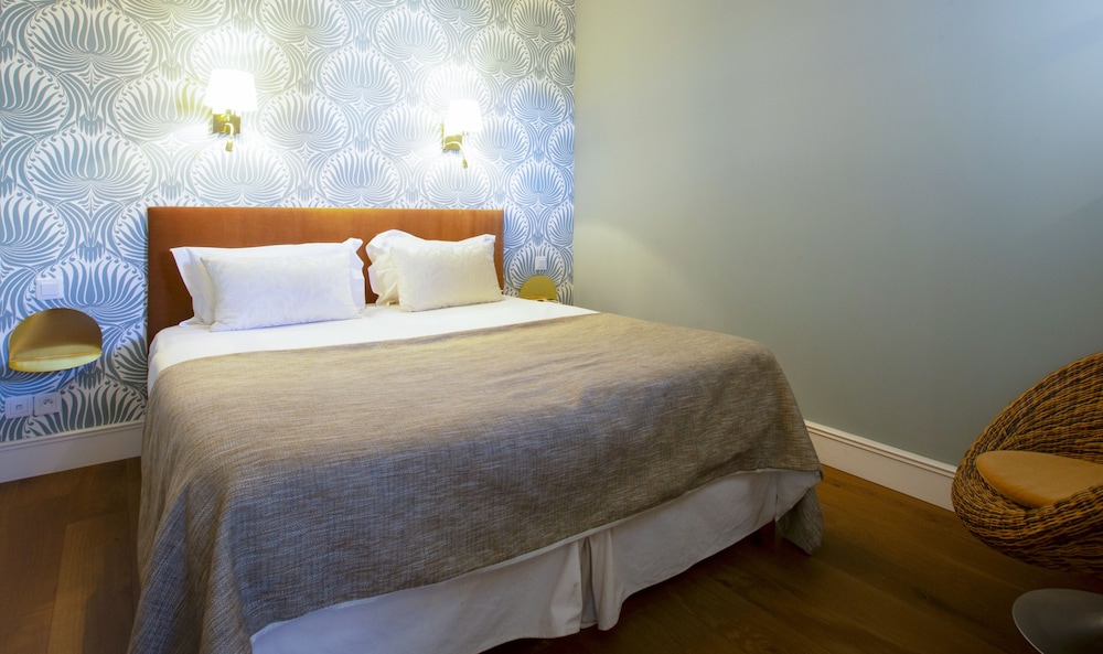 Superior Room, City View