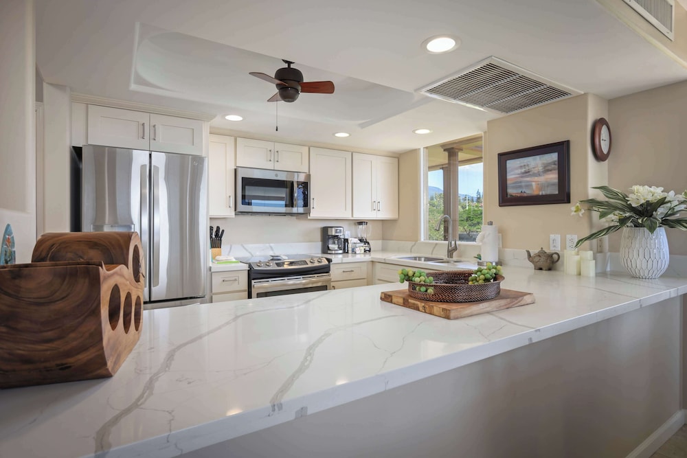 Premium Suite (1 Bedroom Ocean View) - Photo 3