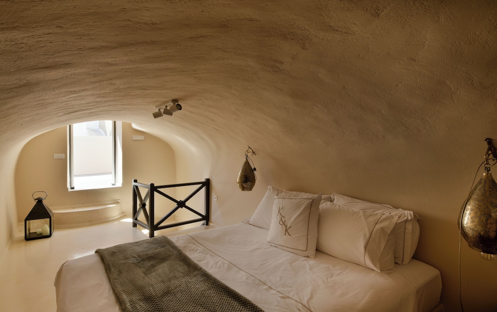 Amare Villa by K&K