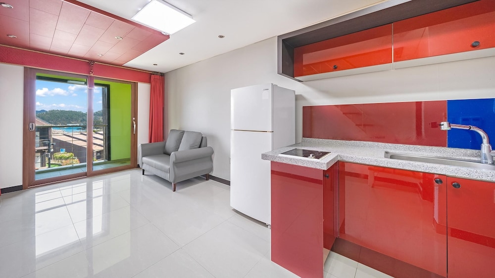 Basic Room, 1 Bedroom (Room 506) - Photo 8