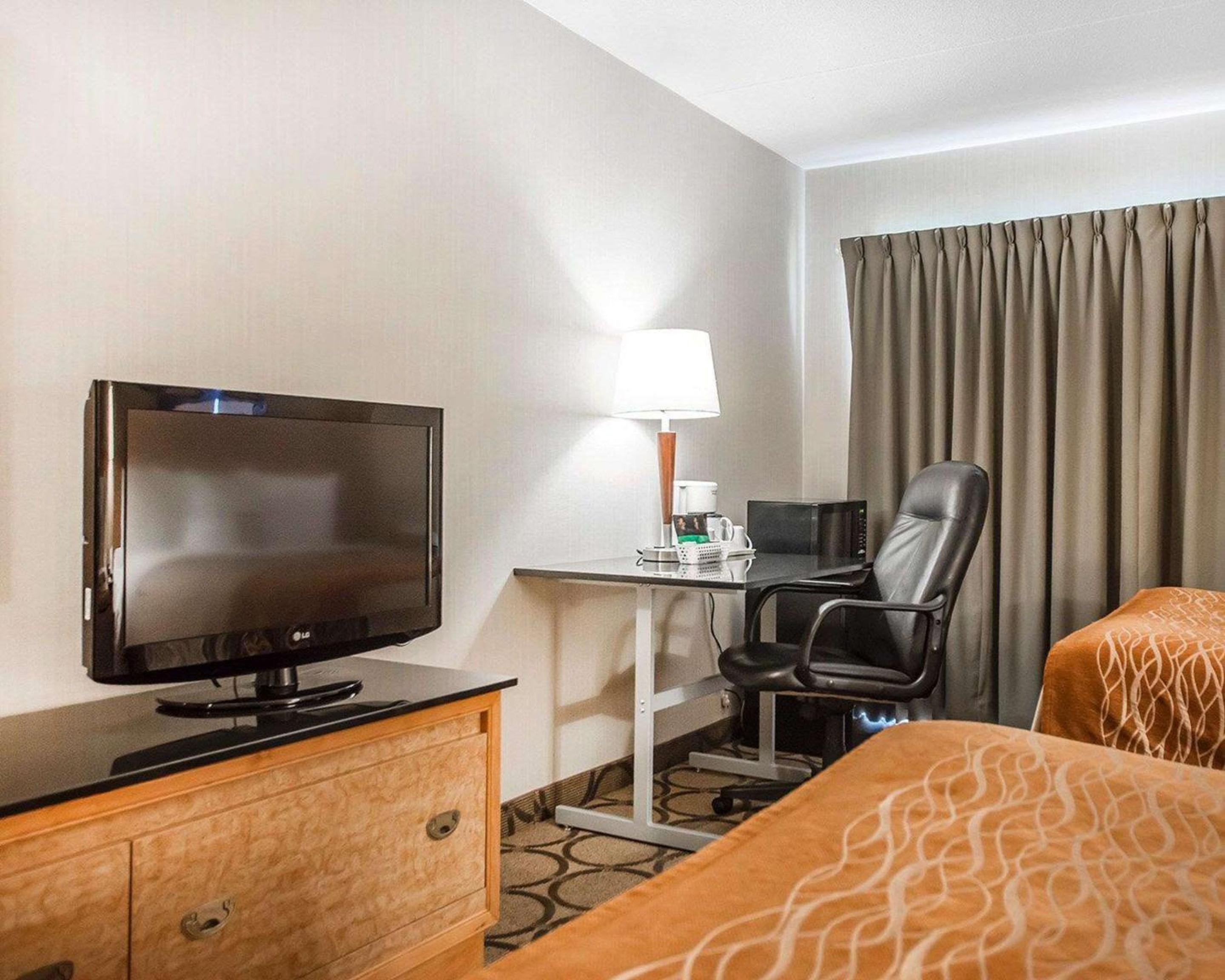 Double Room With Two Double Beds - Second Floor photo 2