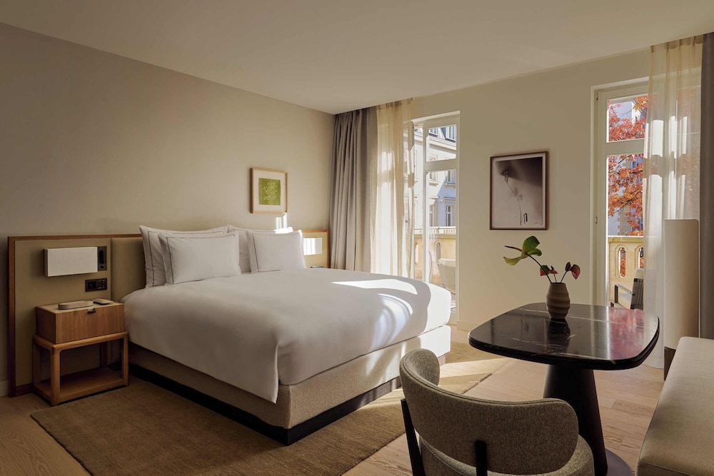 Deluxe Terrace Room