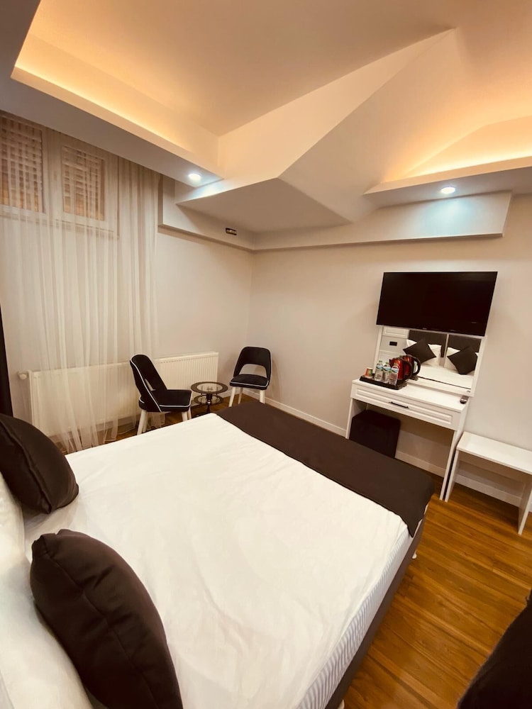 Economy Quadruple Room photo 3