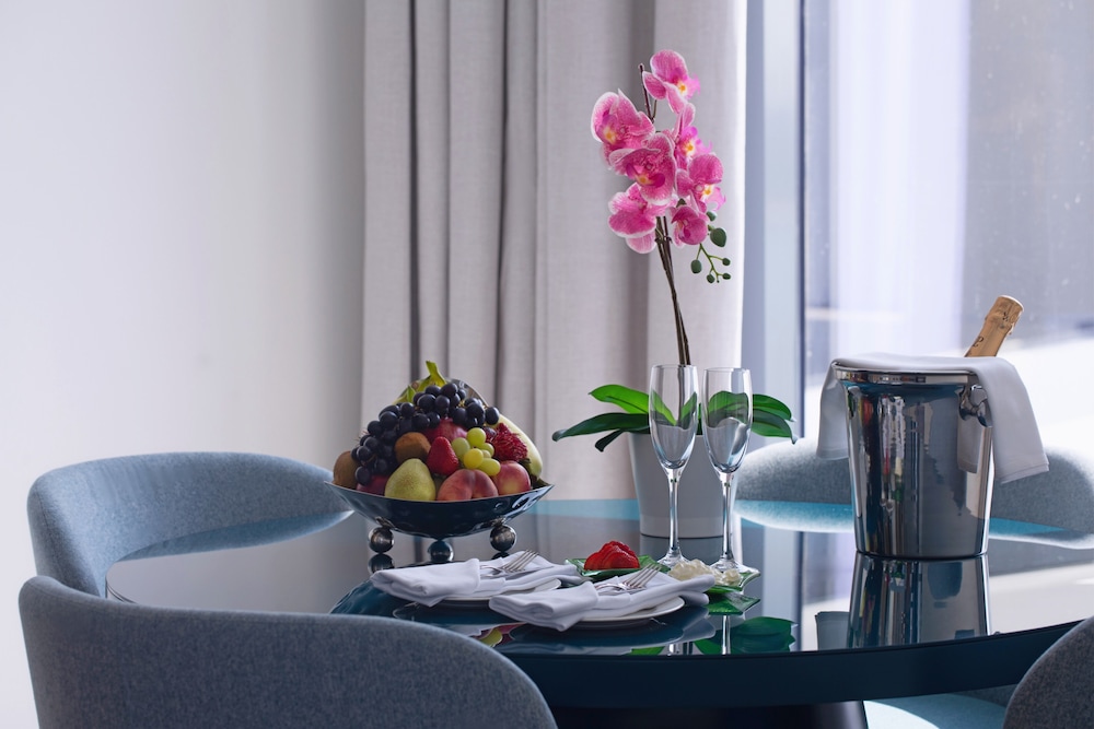 Palm Suite