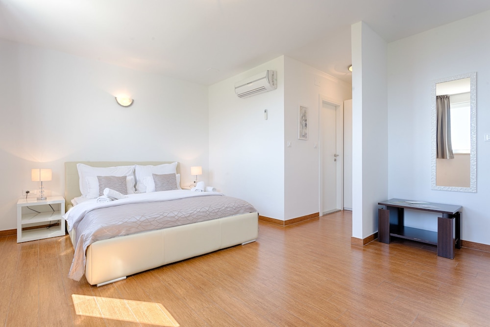 Deluxe Double Room, Sea View photo 3