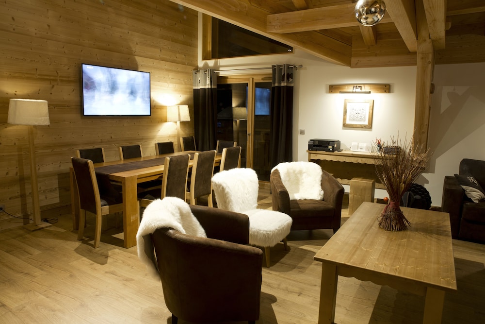 Chalet, Multiple Bedrooms photo 1