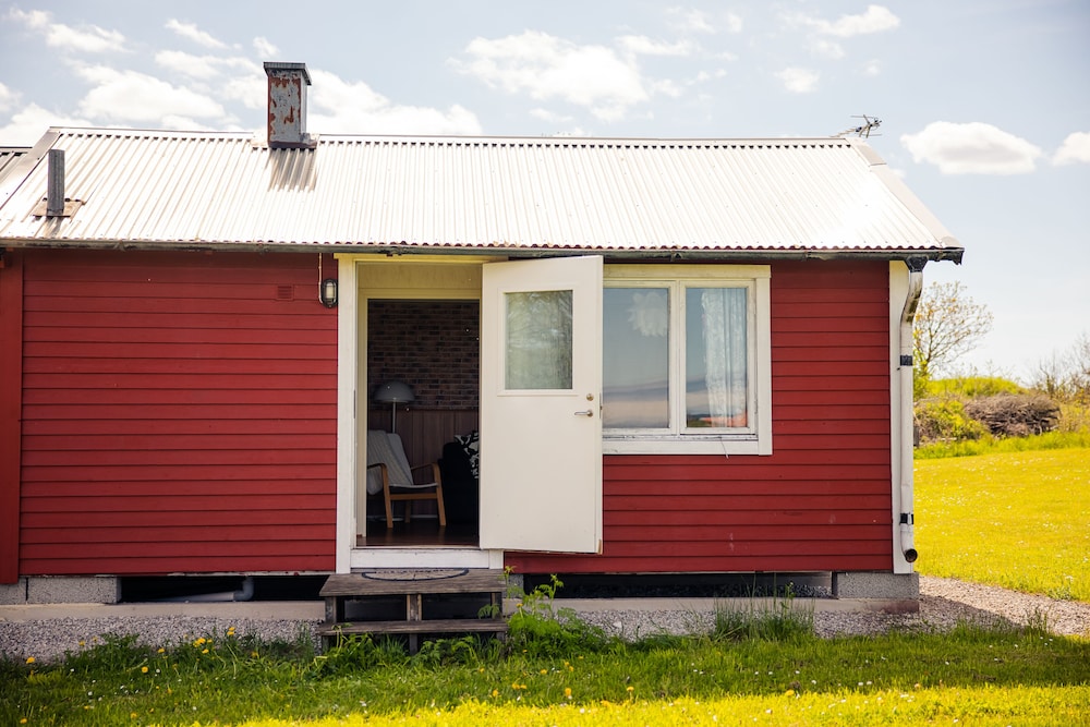 Cabin, 2 Bedrooms, Private Bathroom (9-10an) photo 1