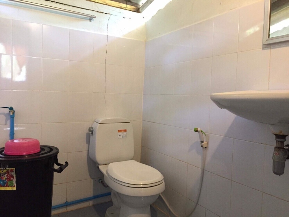 Classic Room, 1 King Bed, Air conditioning, Canal View photo 2