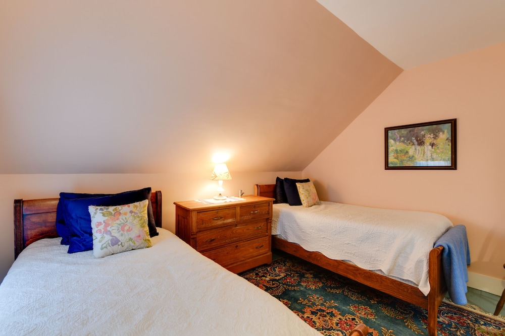 House (4 Bedrooms) photo 2