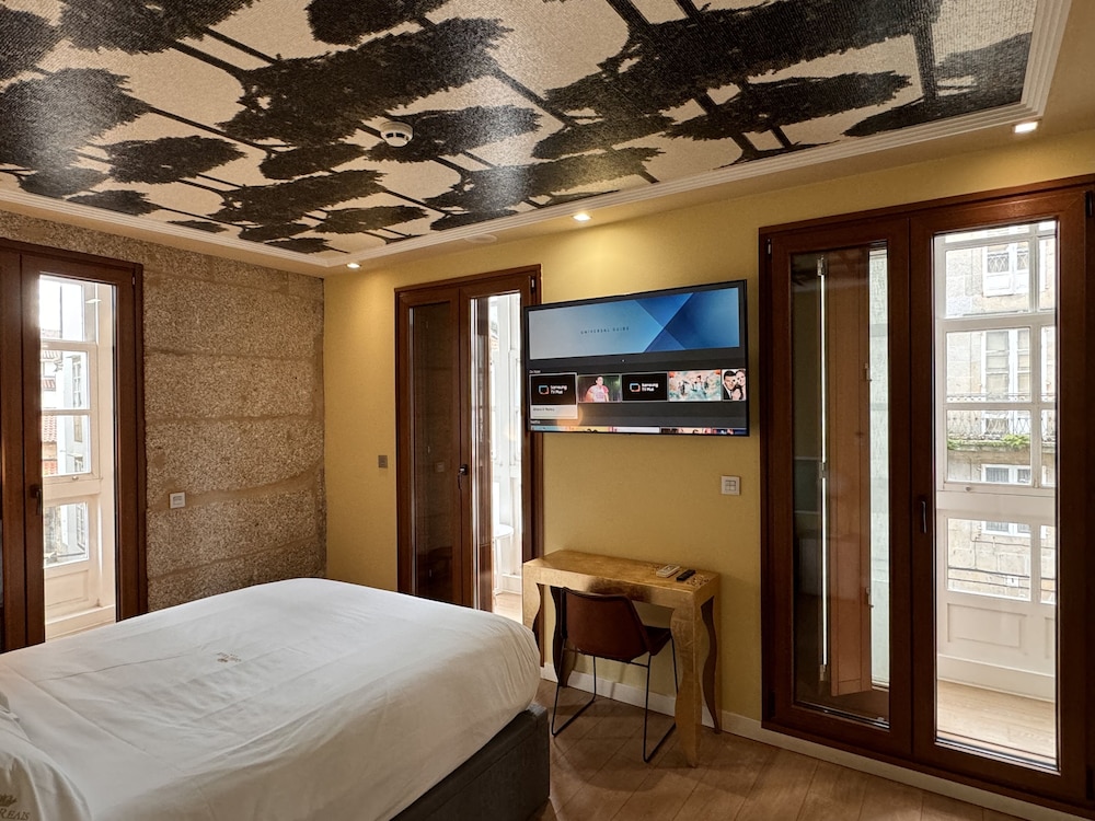 Superior Suite, City View