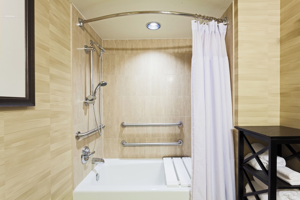 Standard Room, 2 Double Beds, Accessible (Mobility, Communications) - Photo 4