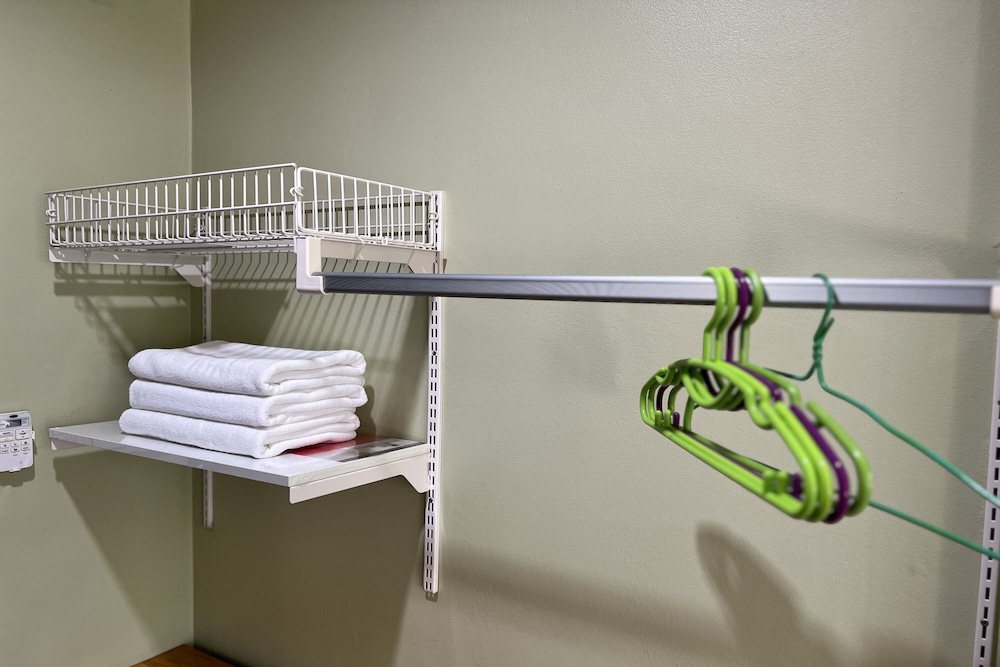 Deluxe Triple Room - Photo 8
