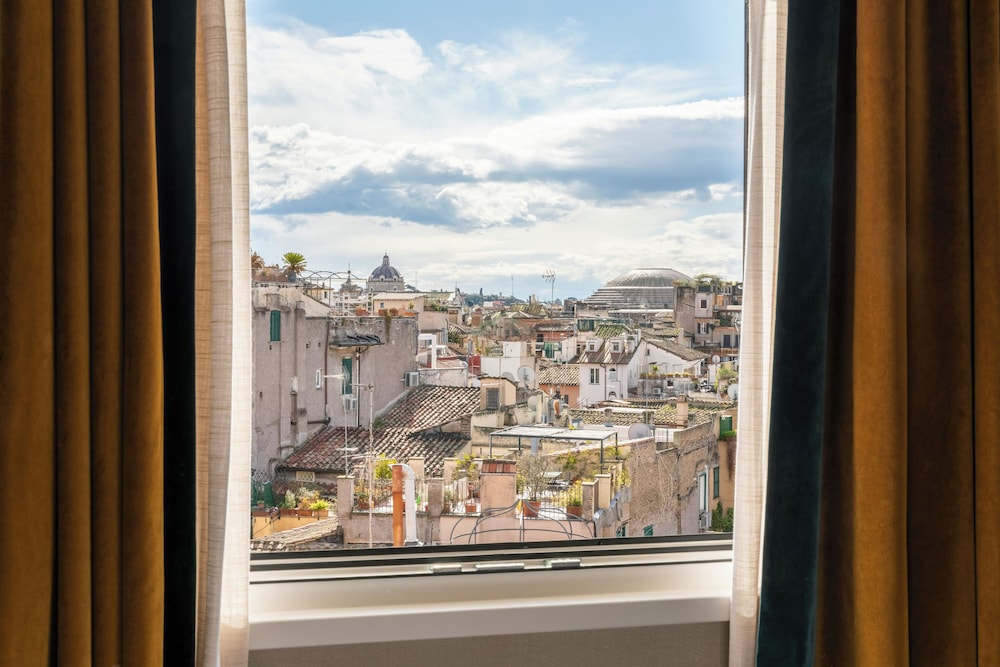 Executive Suite, Balcony, City View photo 3