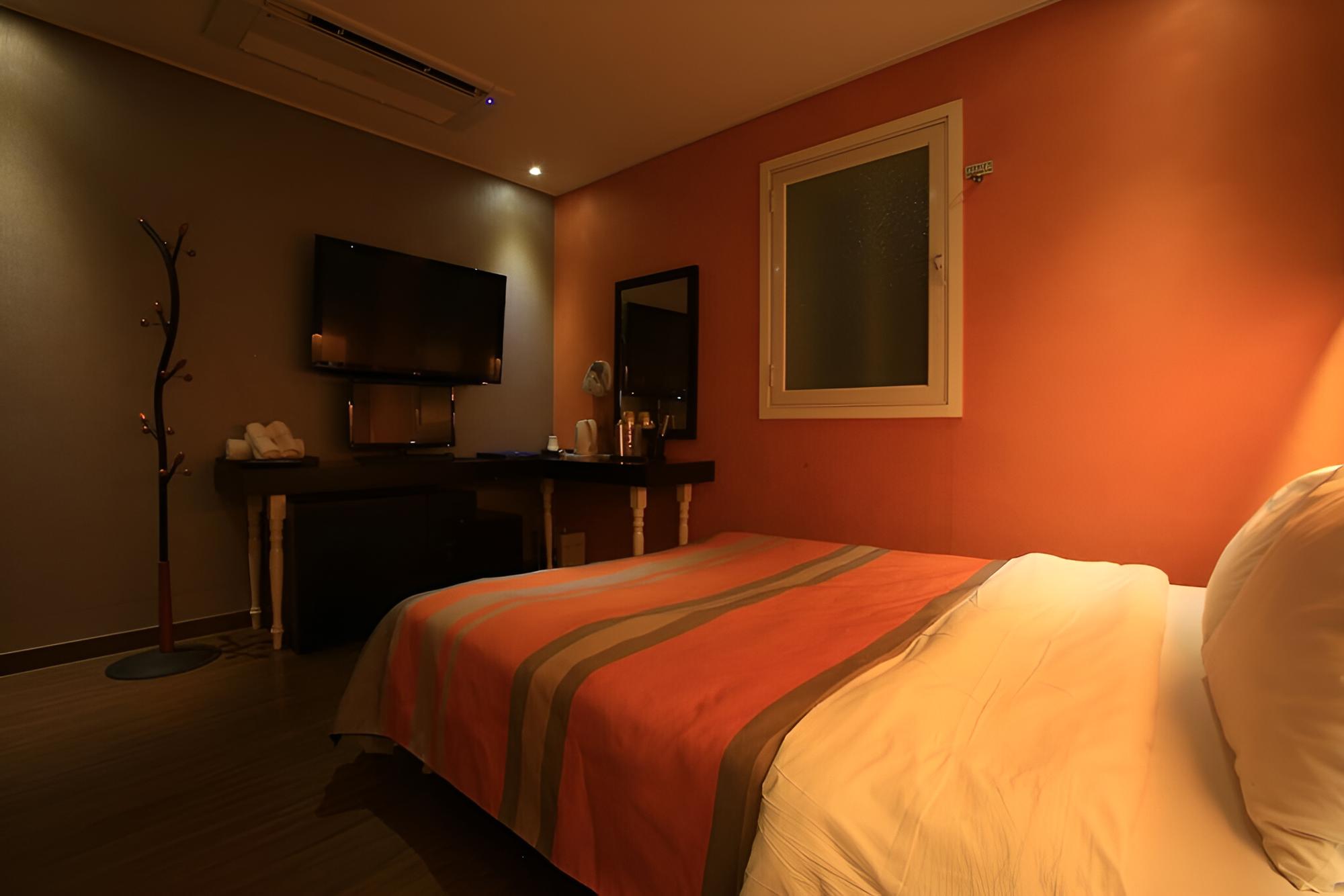 Room (Standard room) - Photo 2