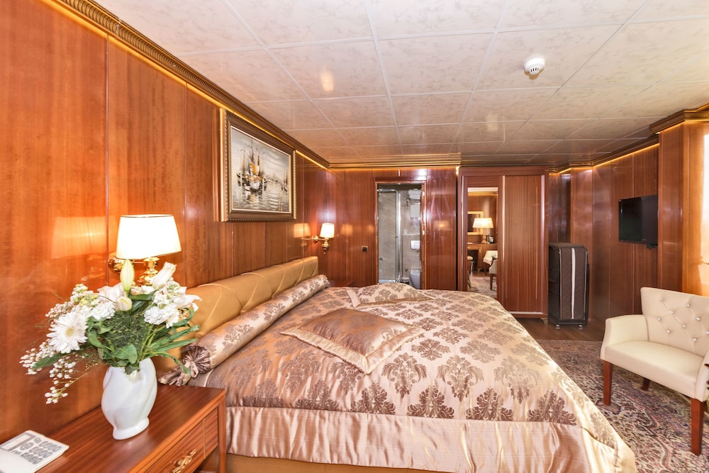 Standard Double Room, 1 Double Bed photo 2