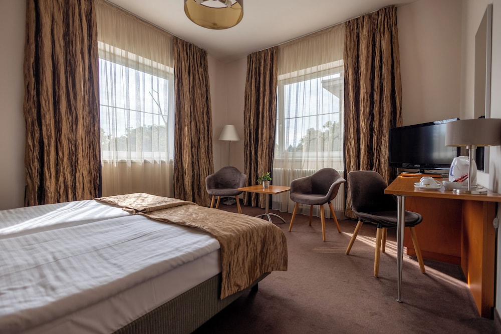 Classic Room, Non Smoking, City View