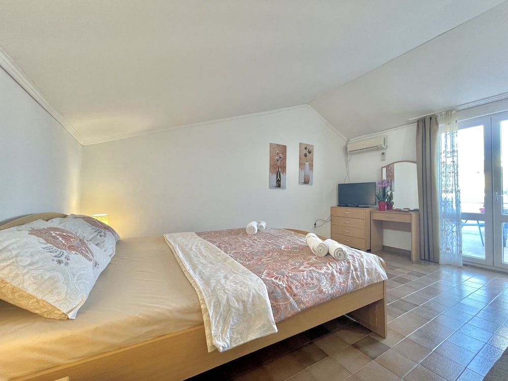 Romantic Apartment - Photo 1