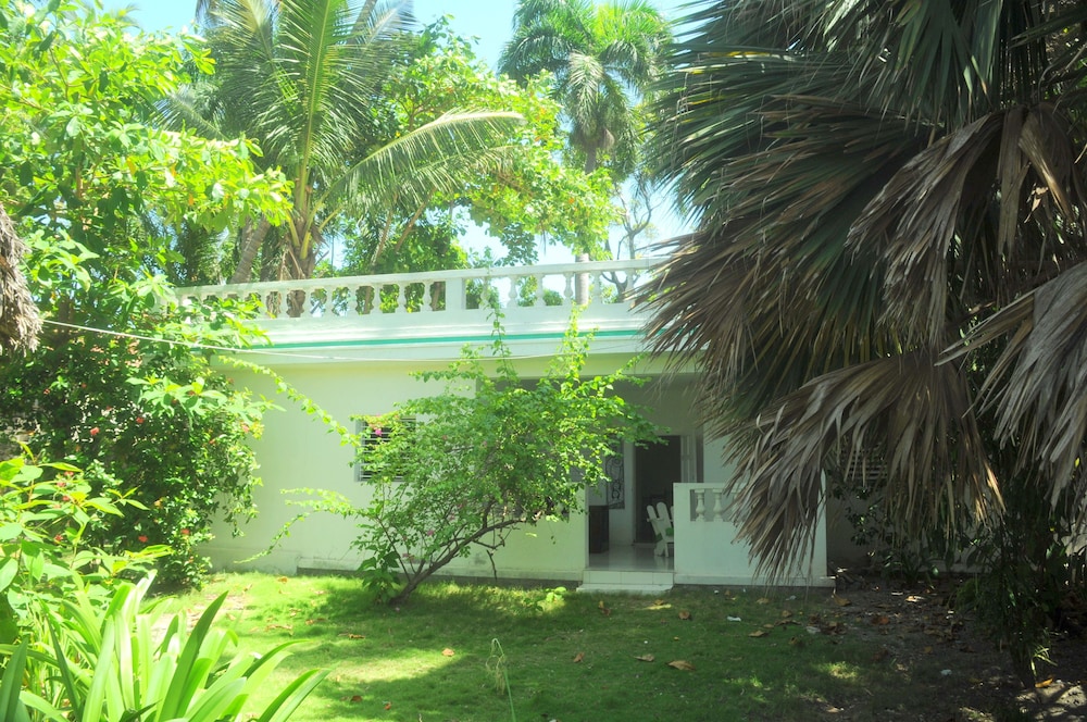 The Hotel Florita Guesthouse photo 3