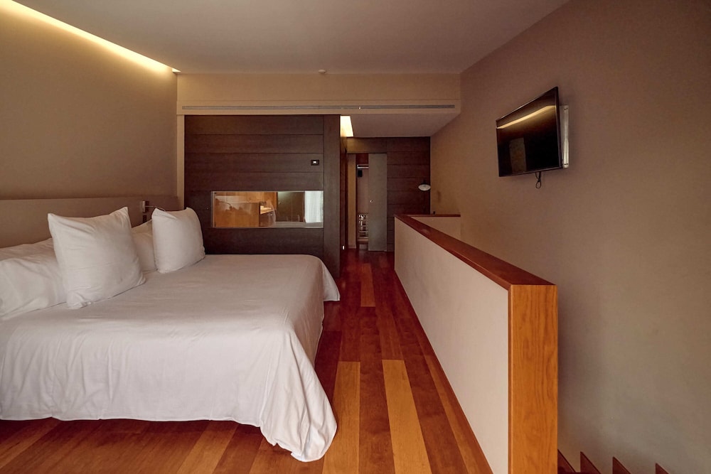 Duplex (3 Adults) photo 1
