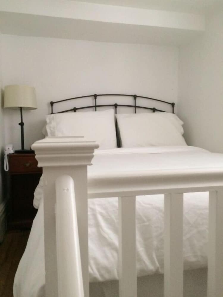 Bishop Suite photo 2