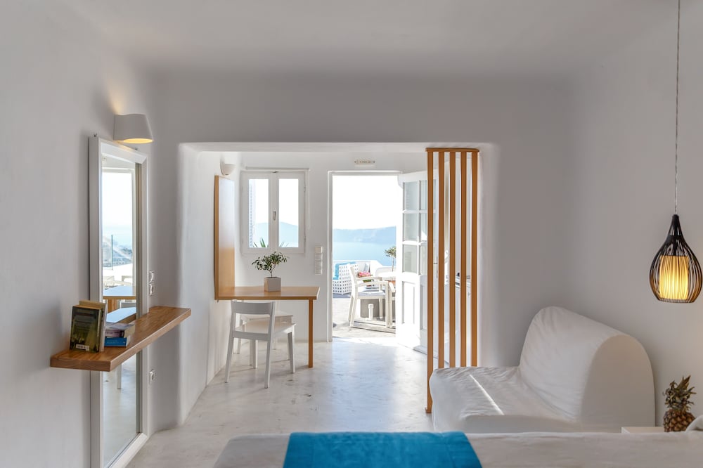 Triple Room Caldera View, Sea View