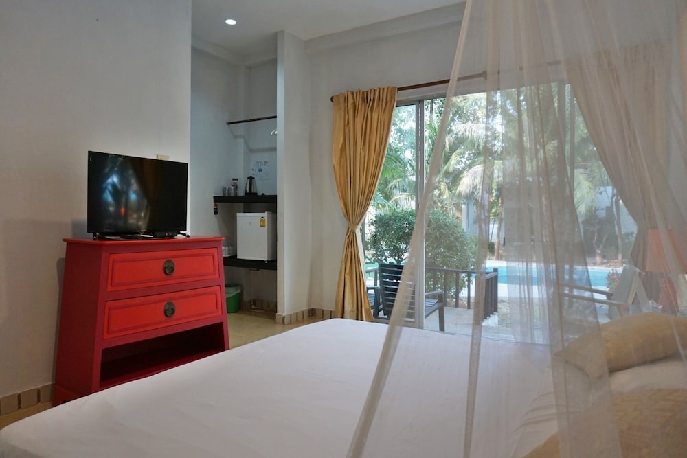 Economy Room - Photo 6