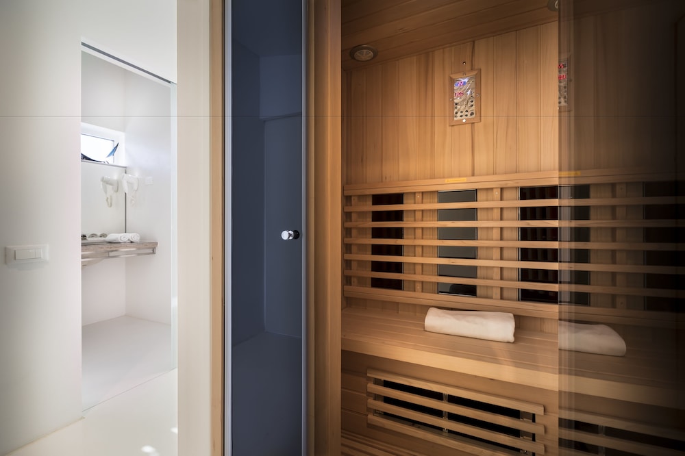 Luxury Suite, Sauna, Sea View photo 2
