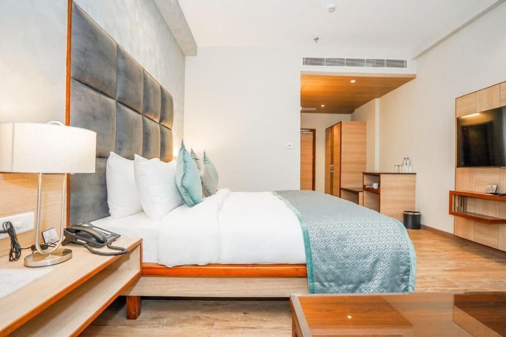 Elite Room - Photo 1