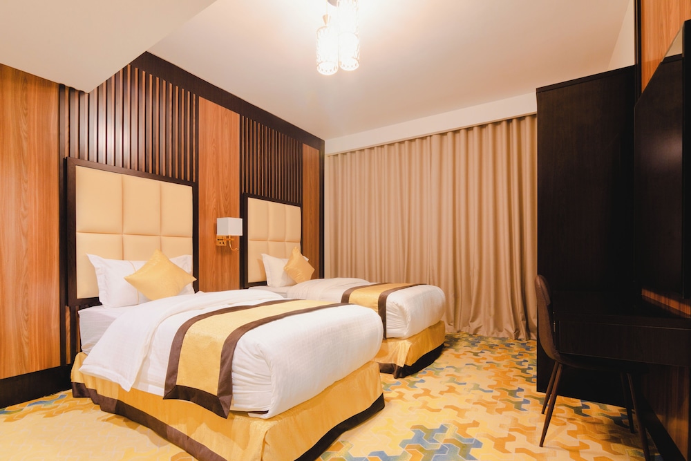 Suite with 2 separate beds