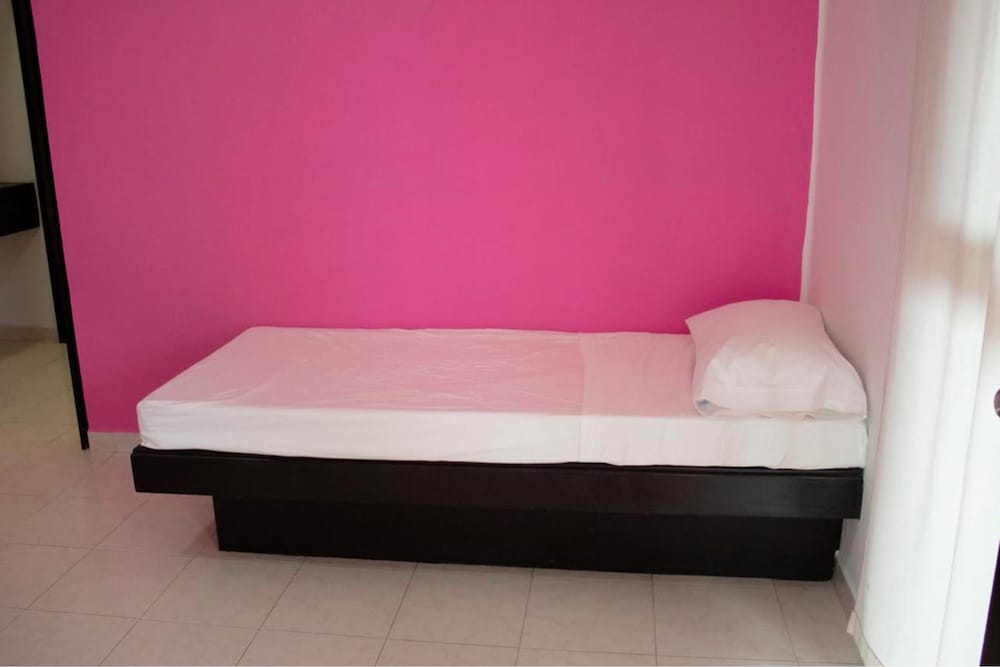 Deluxe Room, Multiple Beds, Pool View, Garden Area photo 2
