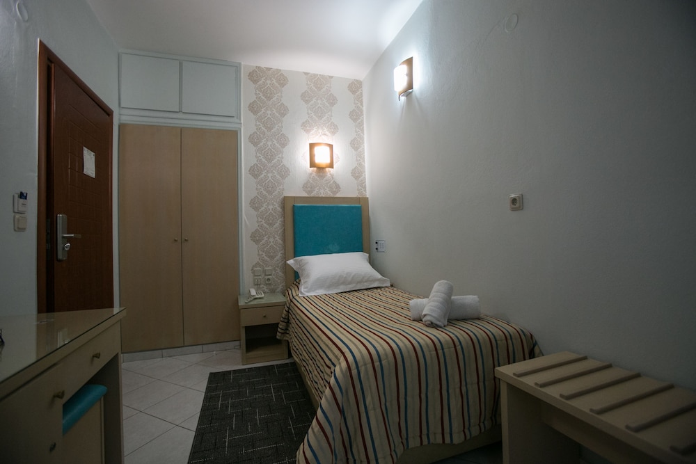 Single Room - Photo 1