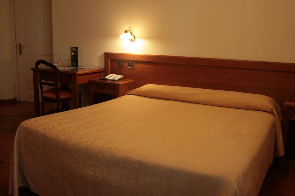 Business Double Room Single Use, 1 Double Bed photo 1
